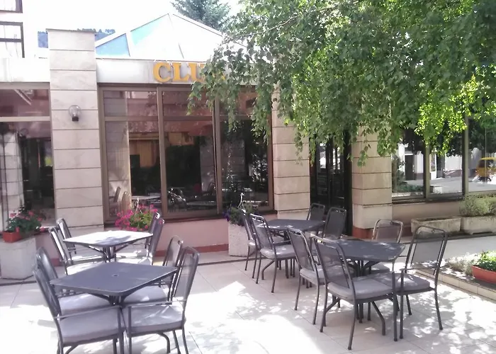 Hotel Dinara